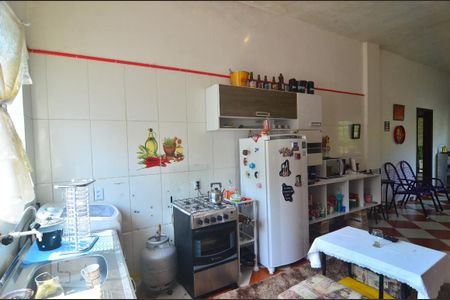 Cozinha de casa à venda com 3 quartos, 119m² em Estância Velha, Canoas