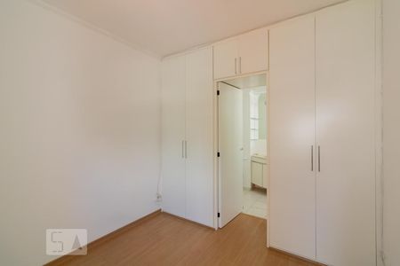 Suíte de apartamento à venda com 2 quartos, 80m² em Itaim Bibi, São Paulo