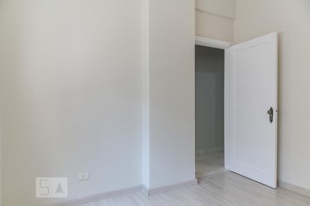 Quarto de apartamento para alugar com 4 quartos, 154m² em Gonzaga, Santos