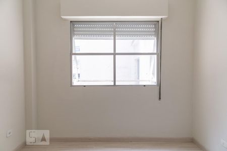 Quarto de apartamento para alugar com 4 quartos, 154m² em Gonzaga, Santos