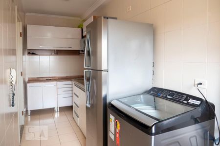 Cozinha de apartamento à venda com 2 quartos, 58m² em Vila Caraguatá, São Paulo