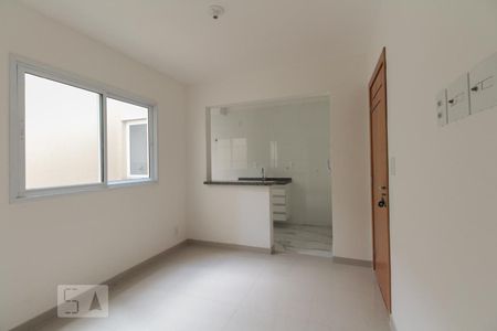 Sala  de apartamento para alugar com 2 quartos, 39m² em Vila Aricanduva, São Paulo