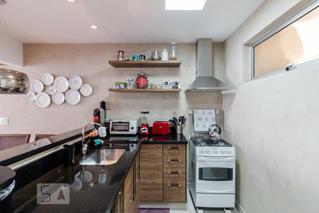 Cozinha  de apartamento à venda com 3 quartos, 100m² em Aclimação, São Paulo