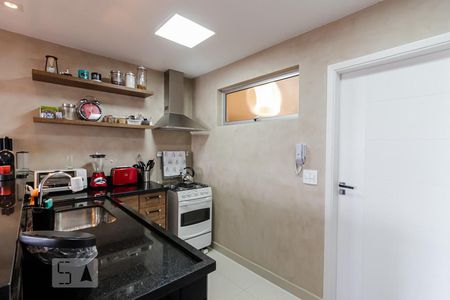 Cozinha  de apartamento à venda com 3 quartos, 100m² em Aclimação, São Paulo