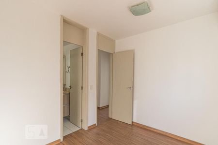 Quarto 1 suite de apartamento para alugar com 3 quartos, 62m² em Humaitá, Porto Alegre