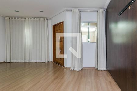 Sala de casa para alugar com 4 quartos, 330m² em Conjunto Residencial Álvaro Bovolenta, Mogi das Cruzes