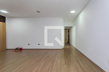 Sala de casa para alugar com 4 quartos, 330m² em Conjunto Residencial Álvaro Bovolenta, Mogi das Cruzes