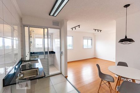 Sala/Cozinha de kitnet/studio para alugar com 1 quarto, 32m² em Vila Prudente, São Paulo