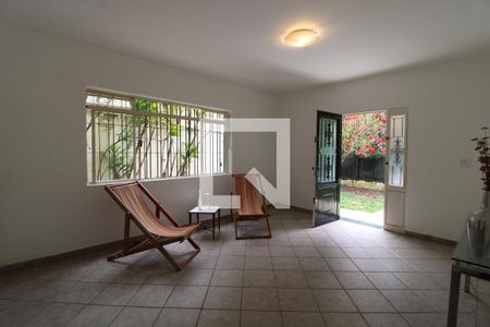 Sala 1 de casa à venda com 4 quartos, 300m² em Jardim Marajoara, São Paulo