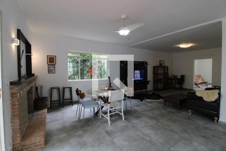 Sala 2 de casa à venda com 4 quartos, 300m² em Jardim Marajoara, São Paulo