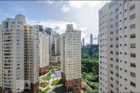 Apartamento à venda com 126m², 3 quartos e 2 vagas Apartamento à venda com 126m², 3 quartos e 2 vagasSuíte