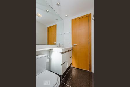 Apartamento à venda com 126m², 3 quartos e 2 vagas Apartamento à venda com 126m², 3 quartos e 2 vagasBanheiro da Suíte