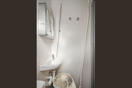 Apartamento à venda com 126m², 3 quartos e 2 vagas Apartamento à venda com 126m², 3 quartos e 2 vagasBanheiro de Serviço