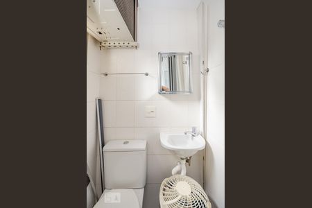 Apartamento à venda com 126m², 3 quartos e 2 vagas Apartamento à venda com 126m², 3 quartos e 2 vagasBanheiro de Serviço