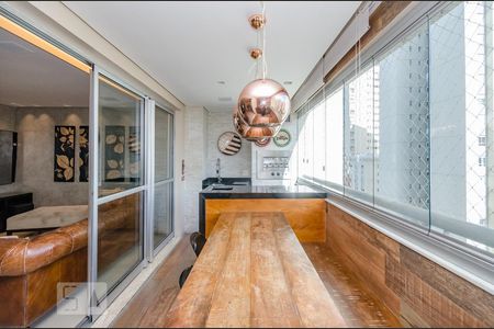 Apartamento à venda com 126m², 3 quartos e 2 vagas Apartamento à venda com 126m², 3 quartos e 2 vagasVaranda da Sala