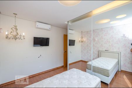 Apartamento à venda com 126m², 3 quartos e 2 vagas Apartamento à venda com 126m², 3 quartos e 2 vagasQuarto 2