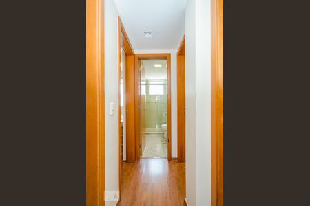 Apartamento à venda com 126m², 3 quartos e 2 vagas Apartamento à venda com 126m², 3 quartos e 2 vagasCorredor