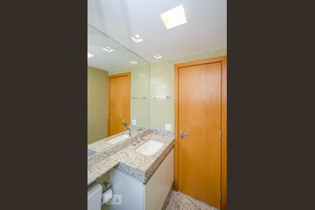 Apartamento à venda com 126m², 3 quartos e 2 vagas Apartamento à venda com 126m², 3 quartos e 2 vagasBanheiro Social