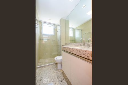 Apartamento à venda com 126m², 3 quartos e 2 vagas Apartamento à venda com 126m², 3 quartos e 2 vagasBanheiro Social