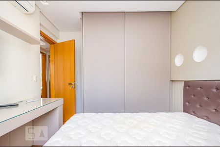 Apartamento à venda com 126m², 3 quartos e 2 vagas Apartamento à venda com 126m², 3 quartos e 2 vagasQuarto 3