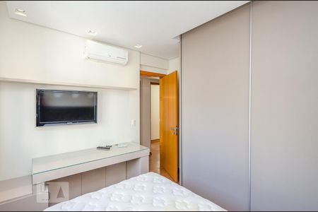 Apartamento à venda com 126m², 3 quartos e 2 vagas Apartamento à venda com 126m², 3 quartos e 2 vagasQuarto 3