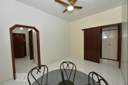 Sala de apartamento para alugar com 1 quarto, 50m² em Copacabana, Rio de Janeiro