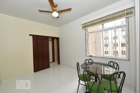 Sala de apartamento para alugar com 1 quarto, 50m² em Copacabana, Rio de Janeiro