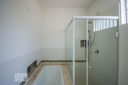 Banheiro da Suíte de casa à venda com 4 quartos, 150m² em Vila João Jorge, Campinas