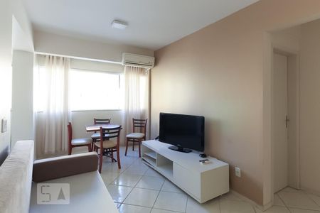 Apartamento para alugar com 36m², 1 quarto e 1 vagaSala