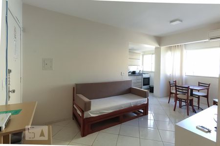 Apartamento para alugar com 36m², 1 quarto e 1 vagaSala