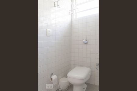 Detalhe banheiro de apartamento para alugar com 1 quarto, 36m² em Centro Histórico, Porto Alegre