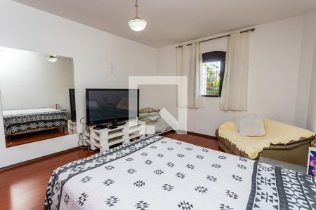 Casa para alugar com 400m², 3 quartos e 4 vagas Casa para alugar com 400m², 3 quartos e 4 vagasQuarto 2