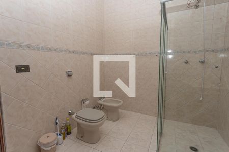 Casa para alugar com 400m², 3 quartos e 4 vagas Casa para alugar com 400m², 3 quartos e 4 vagasBanheiro