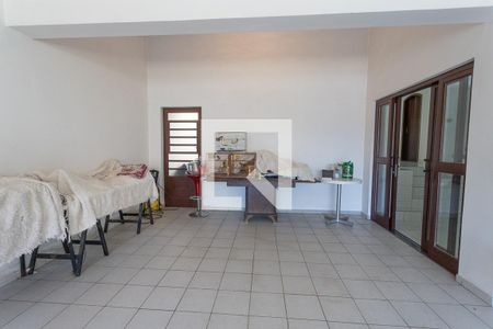 Casa para alugar com 400m², 3 quartos e 4 vagas Casa para alugar com 400m², 3 quartos e 4 vagasGaragem