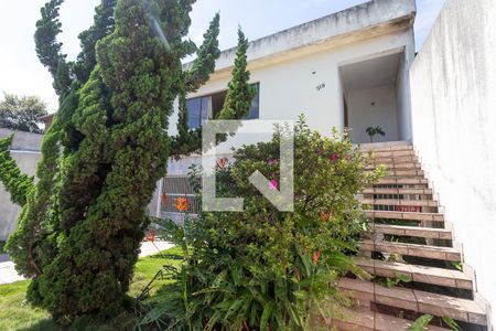 Casa para alugar com 400m², 3 quartos e 4 vagas Casa para alugar com 400m², 3 quartos e 4 vagasFachada