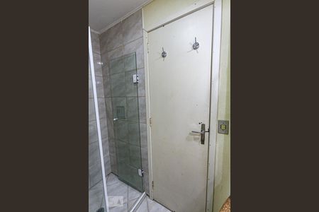 Banheiro de apartamento para alugar com 1 quarto, 40m² em Centro Histórico, Porto Alegre