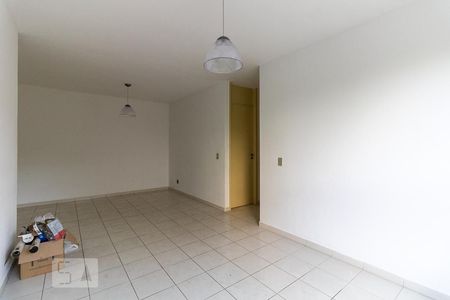 Sala de apartamento à venda com 2 quartos, 65m² em Jardim Santa Emília, São Paulo