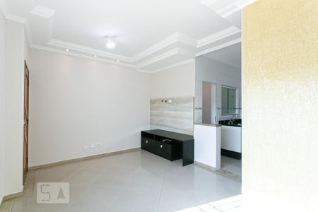 Sala de casa de condomínio para alugar com 2 quartos, 61m² em Vila São Geraldo, São Paulo