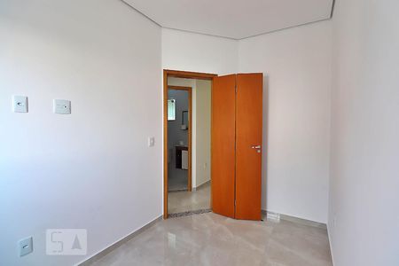 Quarto 2 de apartamento para alugar com 2 quartos, 44m² em Vila São Pedro, Santo André