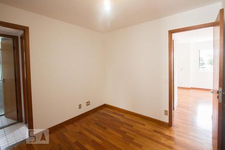 Quarto 1 de apartamento para alugar com 2 quartos, 69m² em Brooklin Paulista, São Paulo