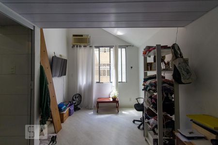 Studio à venda com 32m², 1 quarto e sem vagaSala