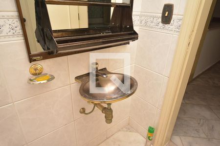 Banheiro - Torneira de casa para alugar com 3 quartos, 300m² em Vila Rosalia, Guarulhos