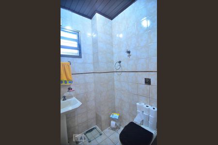 Lavabo de casa à venda com 5 quartos, 377m² em Niterói, Canoas