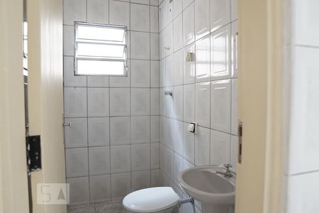 Banheiro de casa para alugar com 1 quarto, 55m² em Casa Verde, São Paulo