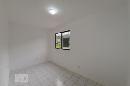 Quarto 2 de apartamento para alugar com 2 quartos, 54m² em Itacorubi, Florianópolis