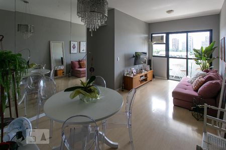 Sala de apartamento à venda com 3 quartos, 85m² em Barra da Tijuca, Rio de Janeiro