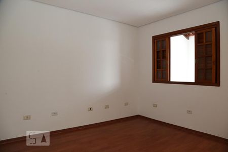 Quarto 1  de casa para alugar com 2 quartos, 80m² em Jardim Ana Maria, São Paulo