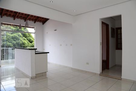 Sala/Cozinha de casa para alugar com 2 quartos, 80m² em Jardim Ana Maria, São Paulo