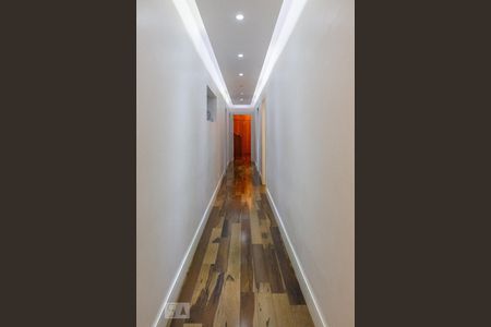Corredor de casa à venda com 6 quartos, 430m² em Bela Aliança, São Paulo