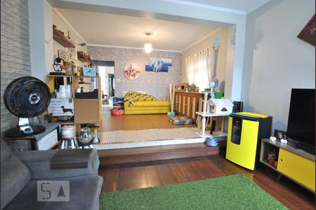 Sala de casa à venda com 3 quartos, 230m² em Vila Vera, São Paulo